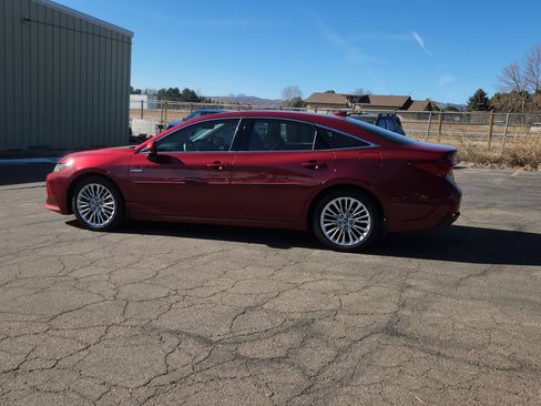 Used 2020 Toyota Avalon Limited w/ Advanced Safety Package image 7