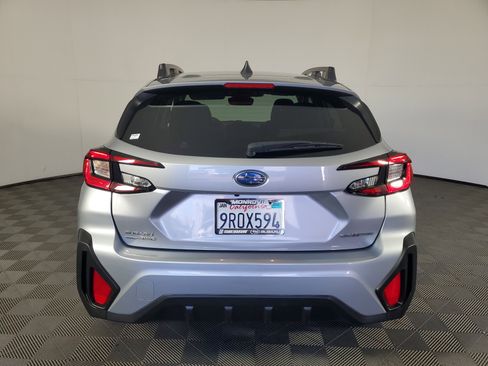 Used 2024 Subaru Crosstrek 2.0i Premium image 5