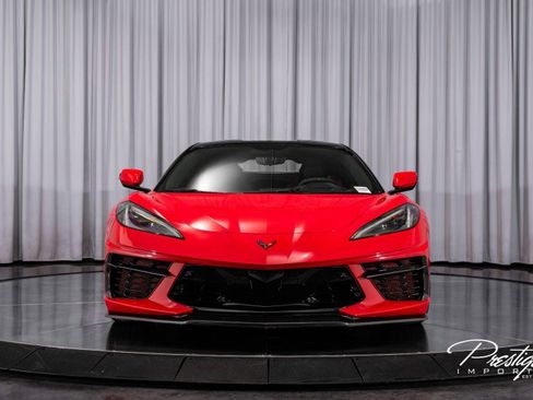Used 2021 Chevrolet Corvette Stingray Premium Cpe w/ 3LT image 3