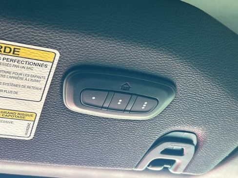 Used 2022 Jeep Wrangler Unlimited Sport image 23