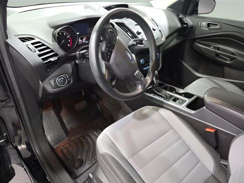 Used 2017 Ford Escape S FWD image 9