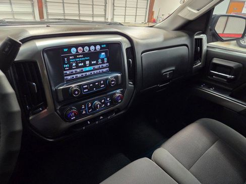 Used 2018 Chevrolet Silverado 1500 LT w/ LT Eassist Package image 48