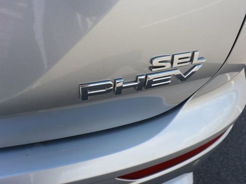 Used 2024 Mitsubishi Outlander 4WD Plug-In Hybrid image 7