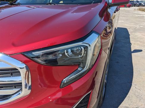 Used 2018 GMC Terrain SLT w/ Preferred Package image 11
