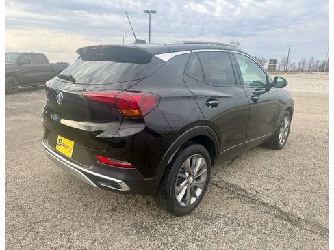 Used 2022 Buick Encore GX Essence w/ Experience Buick Package image 4
