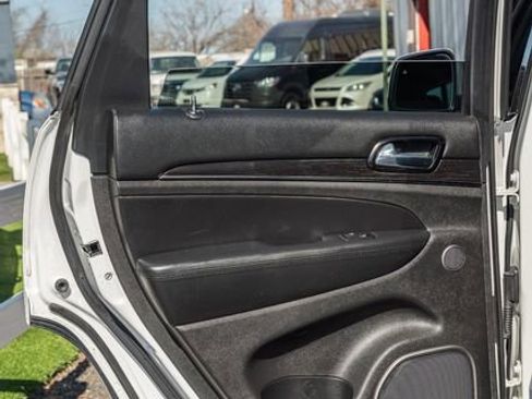 Used 2020 Jeep Grand Cherokee High Altitude image 35