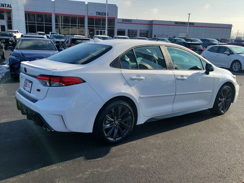 Certified 2025 Toyota Corolla SE image 5