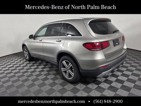 Used 2020 Mercedes-Benz GLC 300 image 3