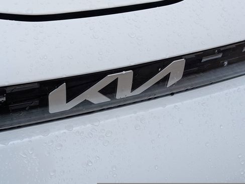 Used 2024 Kia Soul LX image 5