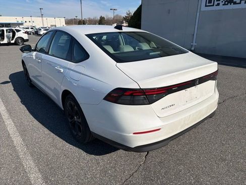Used 2025 Honda Accord SE image 6