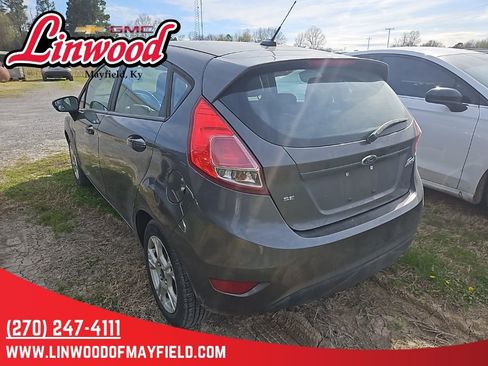 Used 2016 Ford Fiesta SE image 4