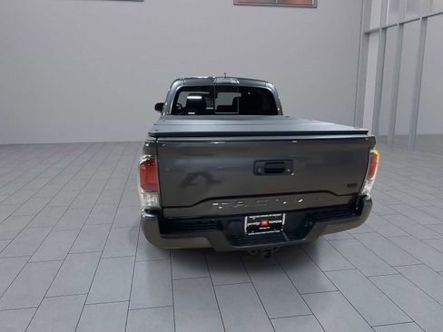 Used 2023 Toyota Tacoma TRD Sport image 7