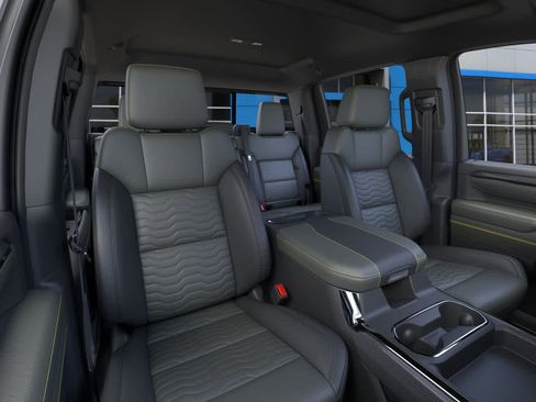 New 2026 Chevrolet Silverado 2500 ZR2 AWD/4WD image 16