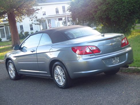 Used 2008 Chrysler Sebring Touring FWD image 20
