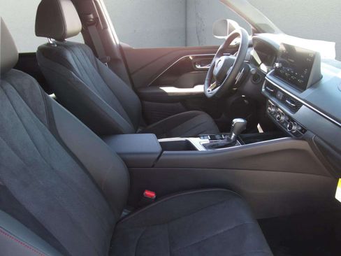 Certified 2025 Acura ADX A-Spec FWD image 9