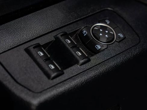 Used 2019 Ford F150 Raptor w/ Equipment Group 802A Luxury image 10