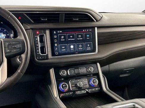 Used 2023 GMC Yukon Denali w/ Advanced Technology Package image 6