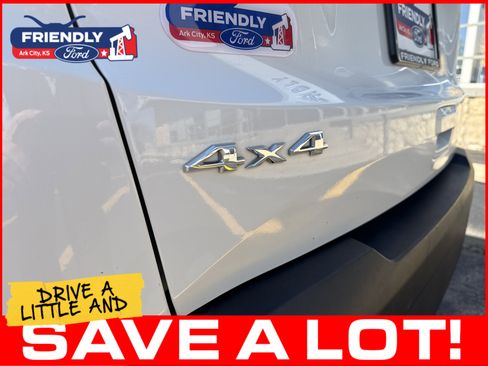 Used 2023 Jeep Renegade Latitude AWD/4WD image 24