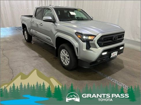 Used 2026 Toyota Tacoma SR5 image 1