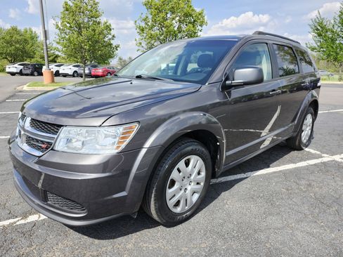 Used 2017 Dodge Journey SE FWD image 10