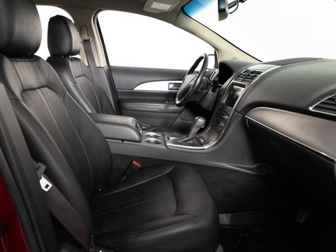 Used 2013 Lincoln MKX AWD image 26