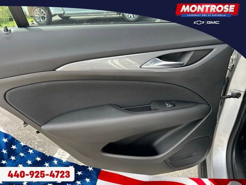 Used 2019 Buick Regal Preferred w/ Sights and Sounds Package AWD/4WD image 21