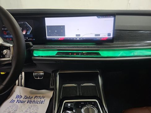 Used 2023 BMW 740i 740i w/ Executive Package image 9