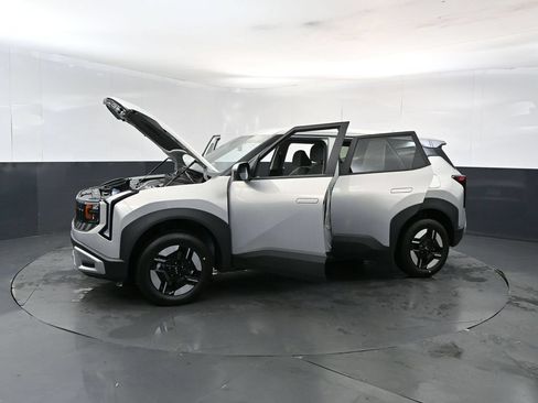 Used 2027 Kia Seltos LX AWD/4WD image 27
