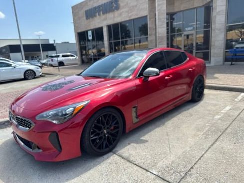 Used 2018 Kia Stinger GT2 RWD image 1