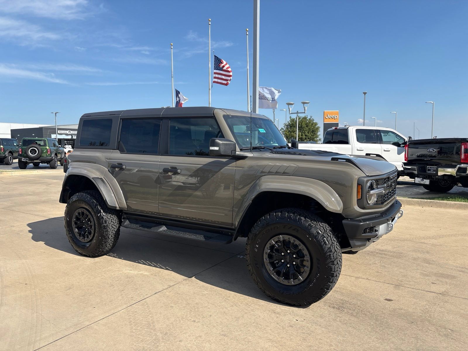 New 2026 Ford Bronco Raptor w/ Interior Carbon Fiber Pack AWD/4WD image 8