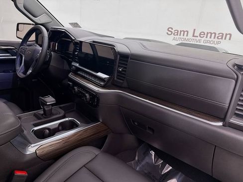 Used 2025 Chevrolet Silverado 1500 LT Trail Boss w/ Convenience Package II image 33