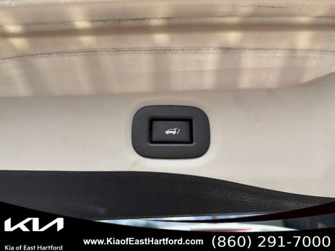 Used 2019 Nissan Rogue SV w/ Premium Package AWD/4WD image 17
