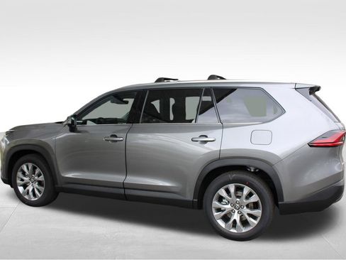 New 2026 Toyota Grand Highlander AWD image 12