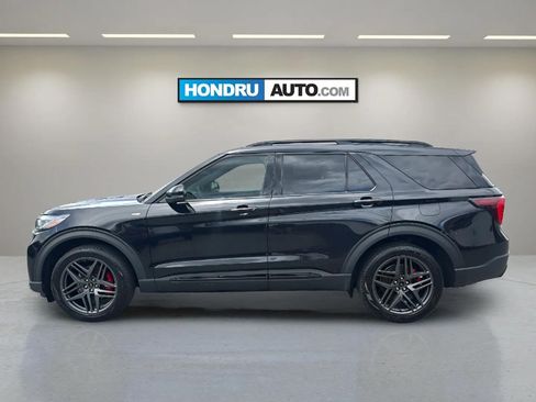 Used 2025 Ford Explorer ST-Line w/ Premium Package AWD/4WD image 5