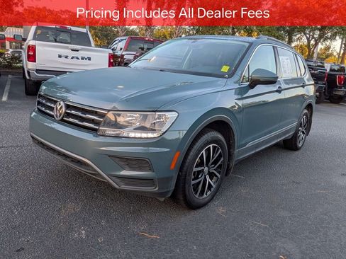 Used 2021 Volkswagen Tiguan SE w/ Panoramic Sunroof Package FWD image 8