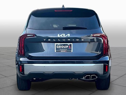 Certified 2025 Kia Telluride S FWD image 5
