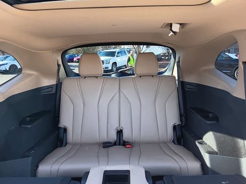 Used 2023 Acura MDX SH-AWD w/ Technology Package image 17