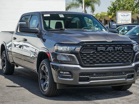 New 2026 RAM 1500 Big Horn AWD/4WD image 3