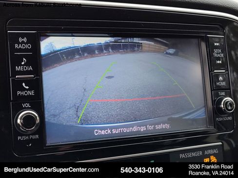 Used 2019 Mitsubishi Outlander ES image 24