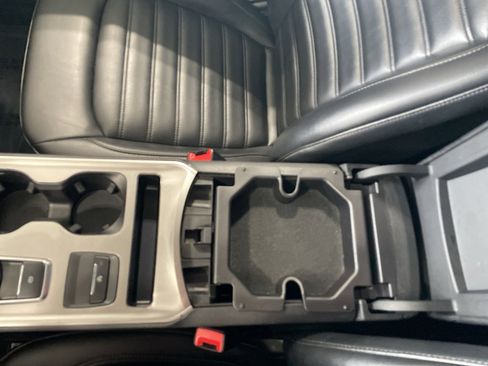 Used 2023 Ford Edge SEL image 21