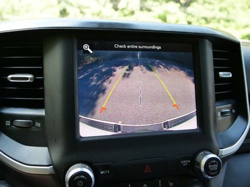 Used 2020 RAM 1500 Big Horn image 10