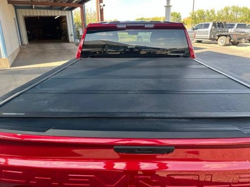 Used 2024 Chevrolet Silverado 1500 LTZ AWD/4WD image 6