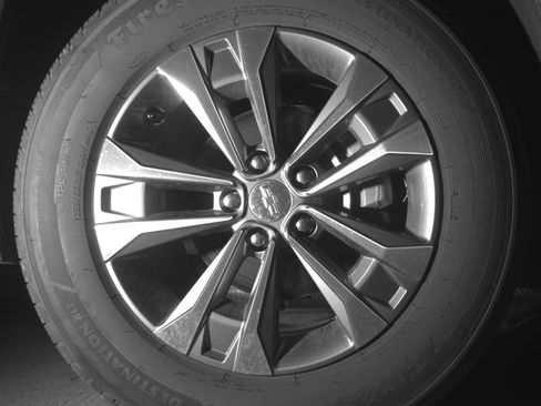 Used 2025 Chevrolet Equinox LT image 13