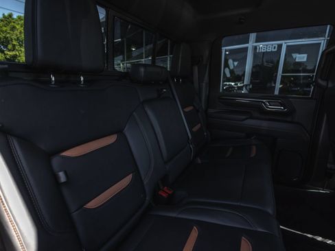 Used 2025 GMC Sierra 3500 AT4 w/ Technology Package AWD/4WD image 31