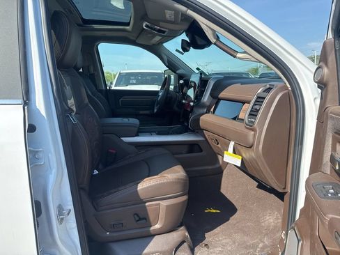 New 2026 RAM 2500 Limited AWD/4WD image 34