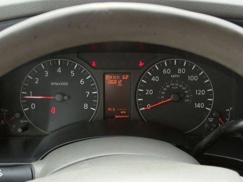 Used 2012 Nissan NV 2500 SV w/ Technology Pkg image 11