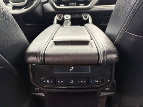 Used 2025 Toyota Grand Highlander XLE image 24
