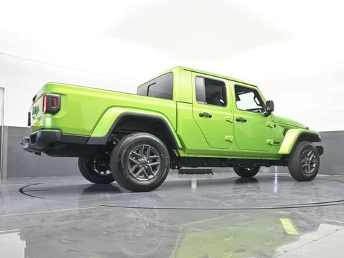 Used 2025 Jeep Gladiator Sport AWD/4WD image 55