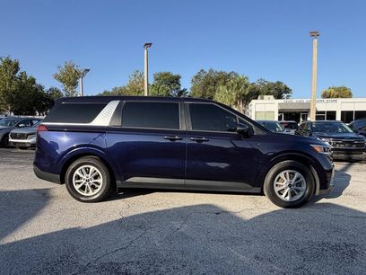 Certified 2024 Kia Carnival LX
