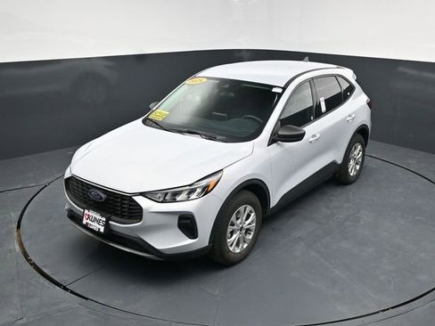 Used 2025 Ford Escape Active image 37